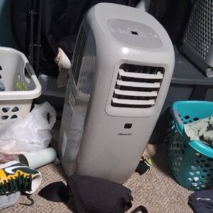 Hisense Sleek Silver Portable Unit